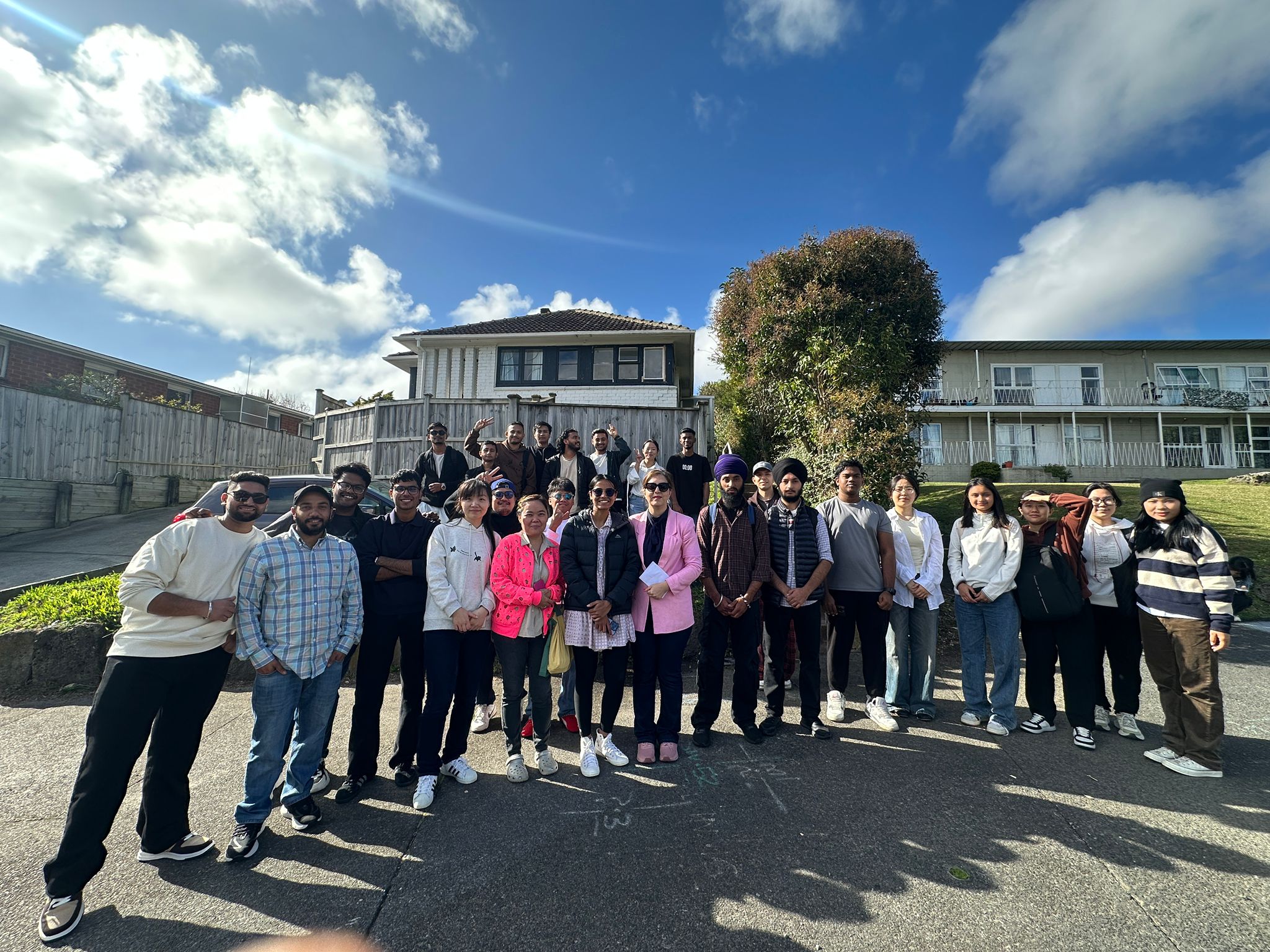 <p>Construction students inspect Avondale home</p>
