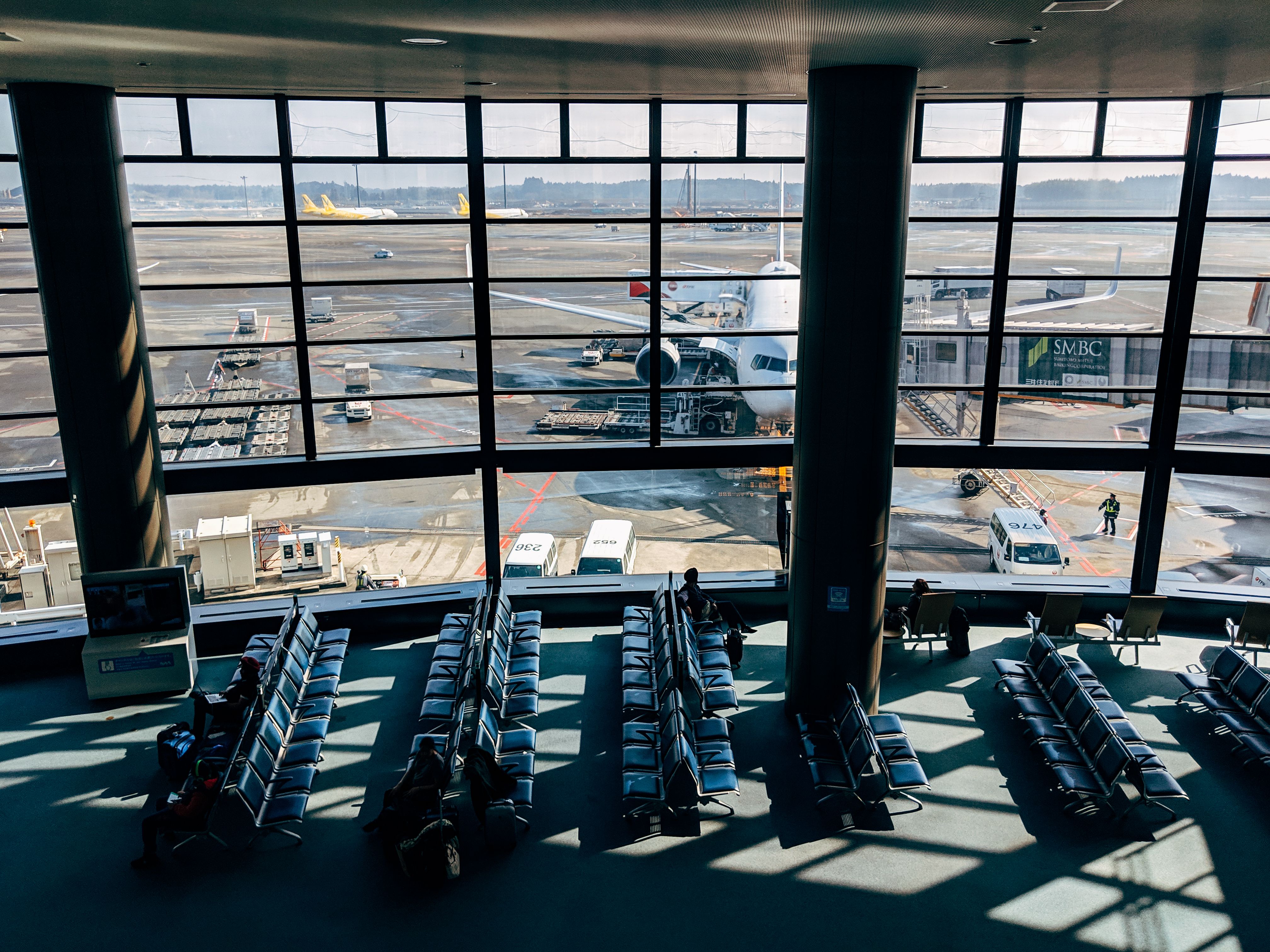 <p>Student and lecturer publish Auckland Airport research in international journal</p>