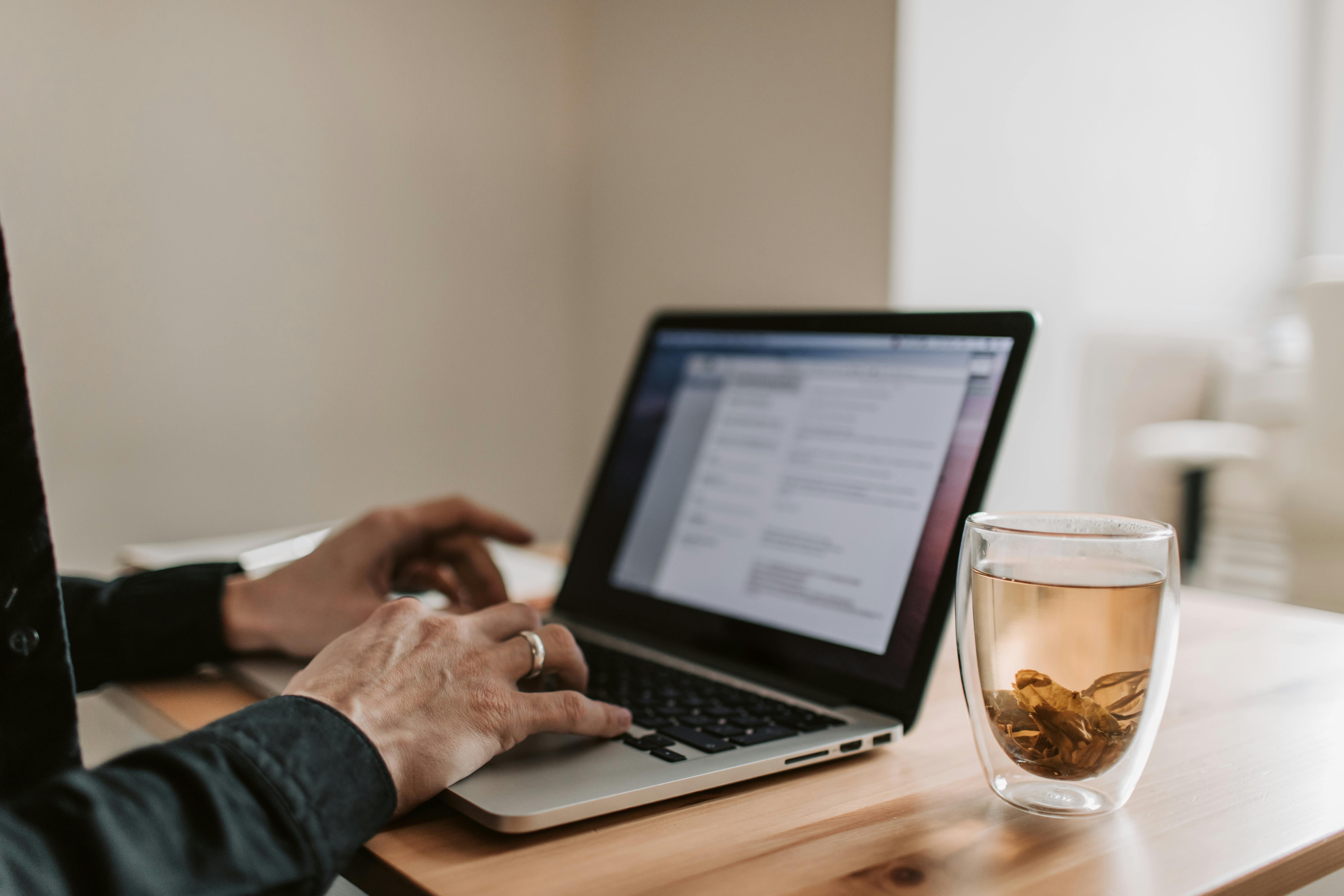 <p>AIC researchers explore remote work impacts</p>